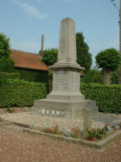 Guémappe monument aux morts.jpg