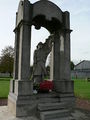 Rocquigny monument aux morts3.JPG
