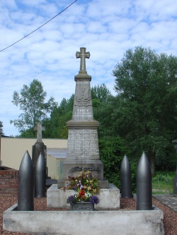 Torcy monument aux morts.jpg
