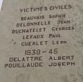 Vaulx-Vraucourt monument aux morts6.jpg
