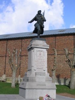 Saint-Léger monument aux morts.jpg