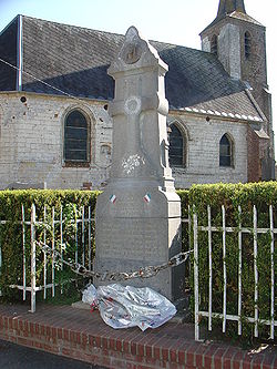 Herlincourt monument aux morts.jpg