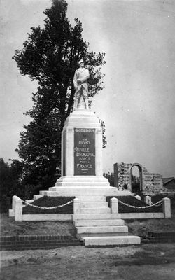 Neuville-Bourjonval monument aux morts.jpg