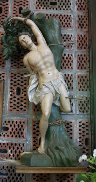 Fichier:Audinghen église statue 1.jpg