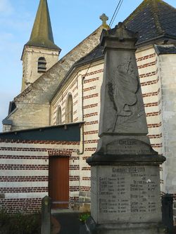 Chelers monument aux morts.jpg