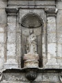 Montreuil chapelle orphelinat statue.jpg