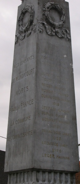 Fichier:Mondicourt monument aux morts3.jpg