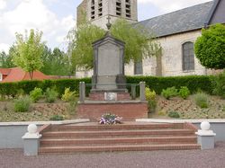 Conchy-sur-canche monument aux morts.jpg