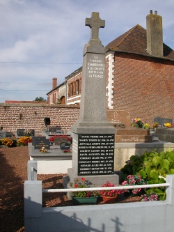 Ambricourt - Monument aux morts (1).JPG