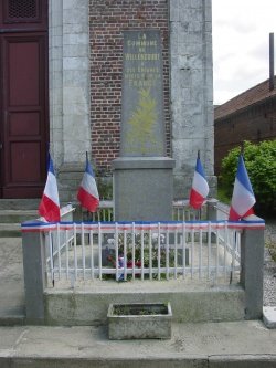 Willencourt monument aux morts.jpg