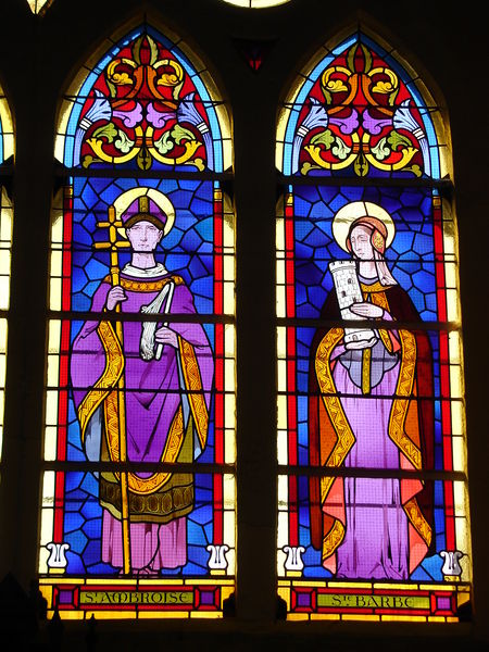 Fichier:Vendin-le-Vieil église Saint-Auguste vitrail 2.JPG