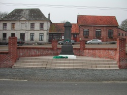 Wavrans-sur-Ternoise monument aux morts.jpg