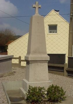 Clerques monument morts.jpg