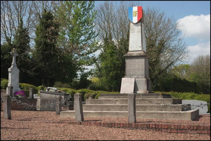 Fichier:Ourton monument morts.JPG